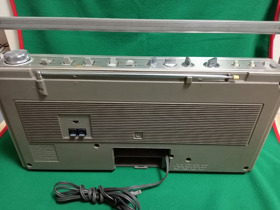 SONY CFS-V3 ラジカセ FM/AMカセットプレーヤー