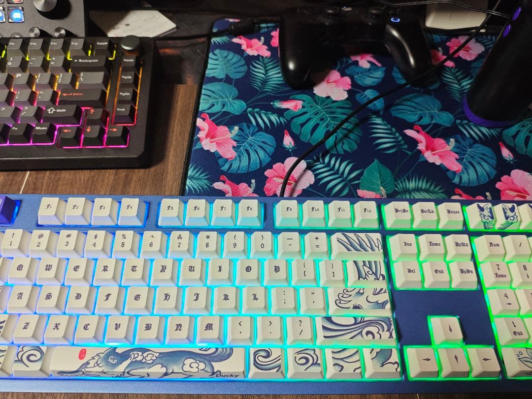 Ducky Year of the Dog(2018)　Cherry MX　赤軸