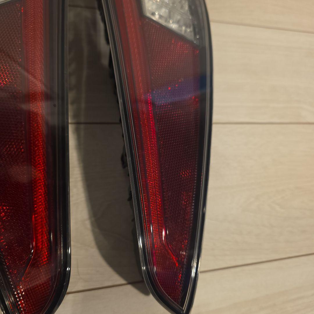 K 様　　　50プリウス前期　テールランプ　フルセット