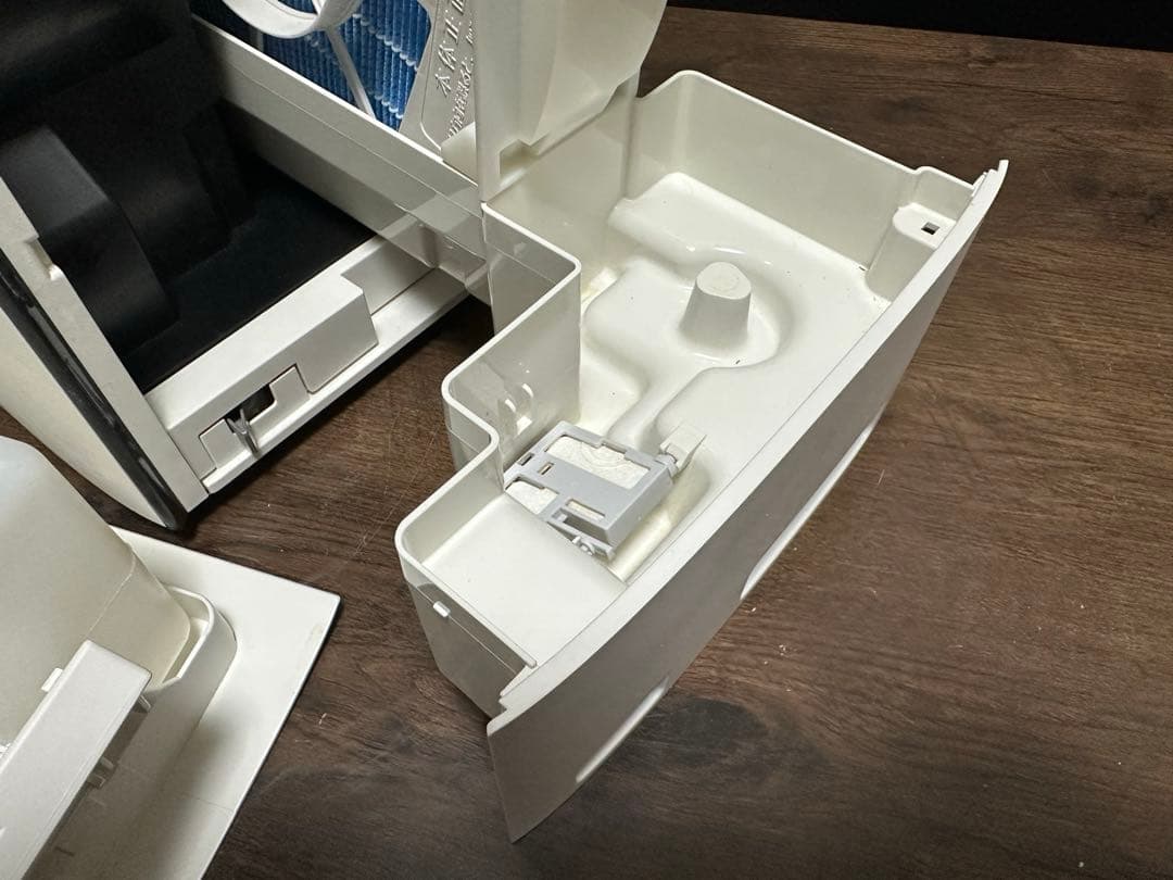 シャープ KI-PX70 空気清浄機 加湿空気清浄機 2022年