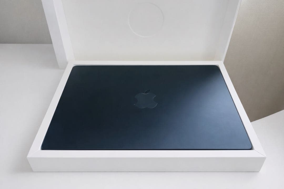 MacBook本体 MacBook Air M3 15inches