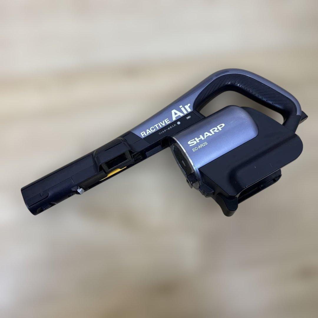SHARP EC-AR2Sサイクロン掃除機　ラクティブエア 充電池2個