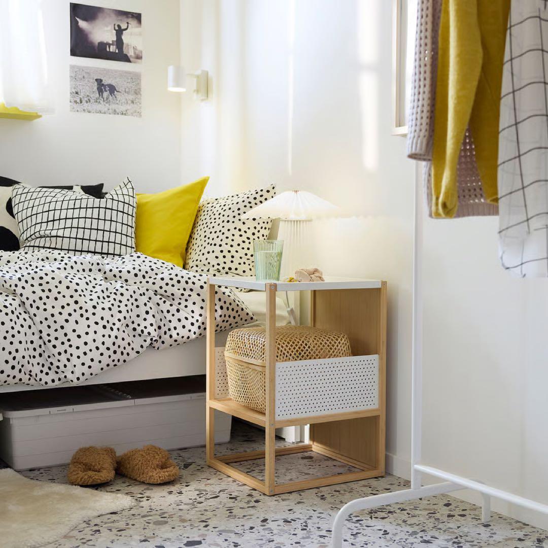 IKEA イケア　ギッレルスベリ　サイドテーブル　39x39x56 cm