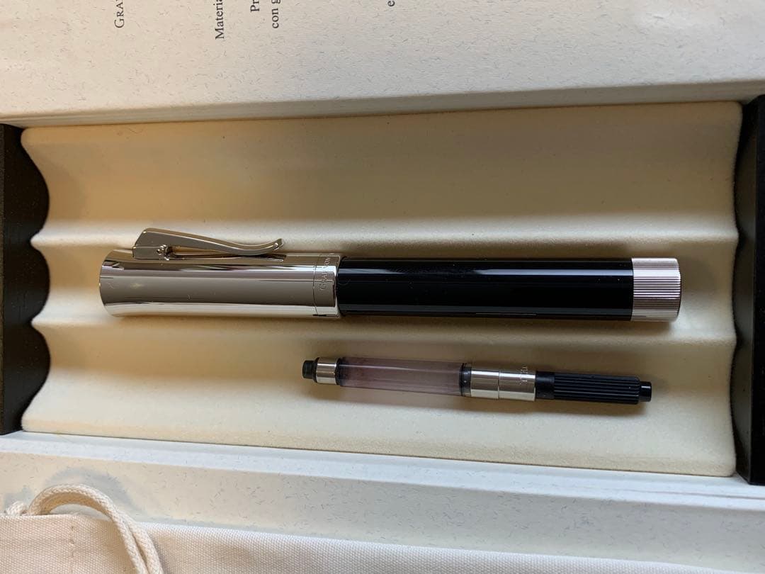 ファバーカステル　イントゥイション　レジン太軸万年筆　18C OB