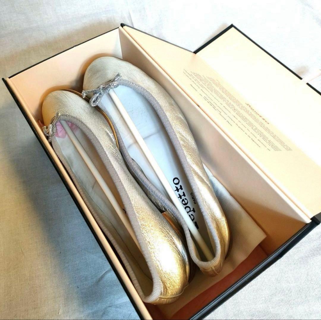 Lepetto シルバー フラットシューズ