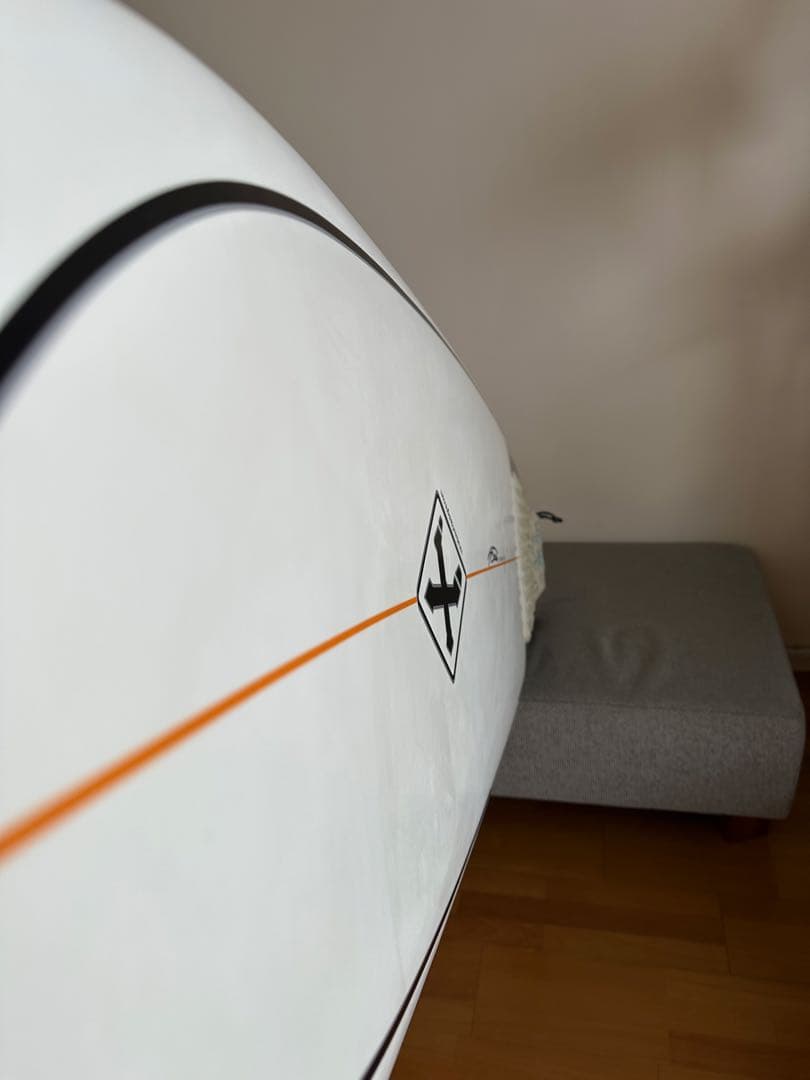 フィン付き　ザナドゥ　サーフボード5’5