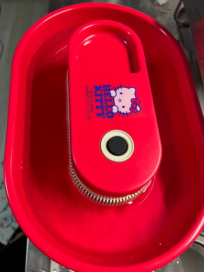 2009年　サンリオ　キティちゃん　HELLO KITTY 流しそうめん機 赤