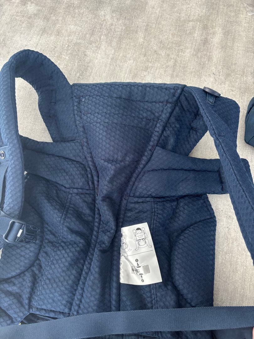 【美品】エルゴベビー オムニブリーズ ベビーキャリア ネイビー 抱っこ紐