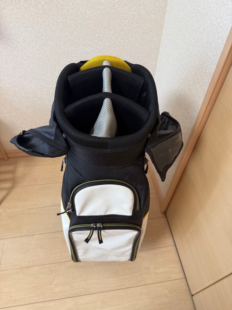 Callaway Warbirdキャディバック　ホワイト/ブラック/イエロー