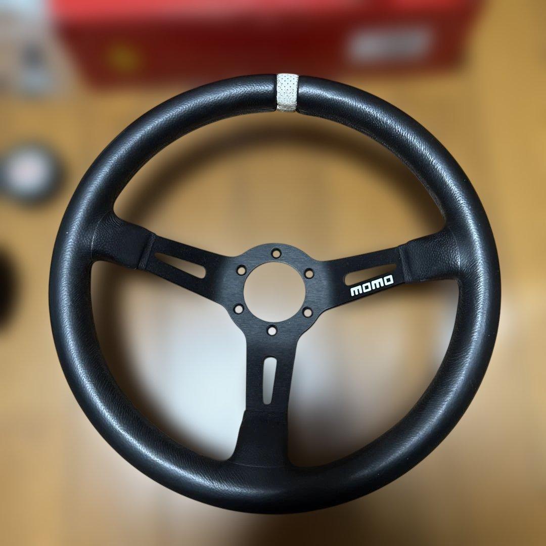 MOMO Full Speed 328φ + ボス 540S + ホーンリング