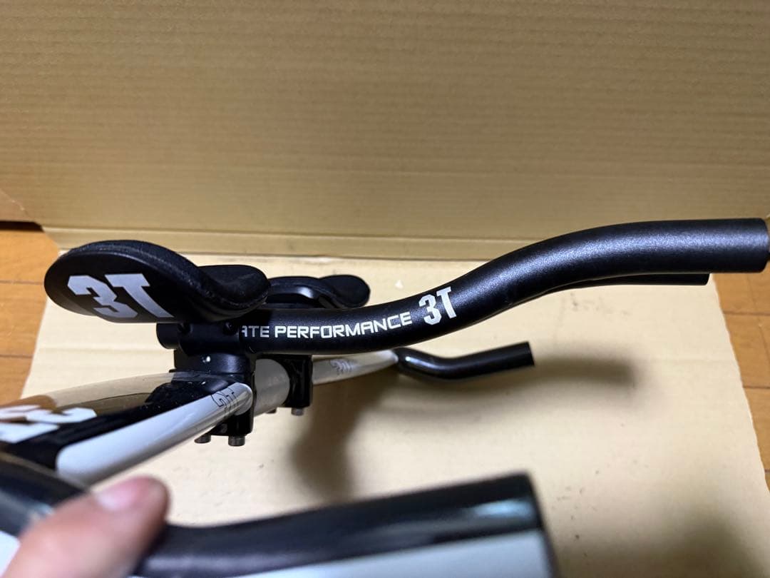3T AURA PRO TTバイク　カーボンハンドル　DHバー