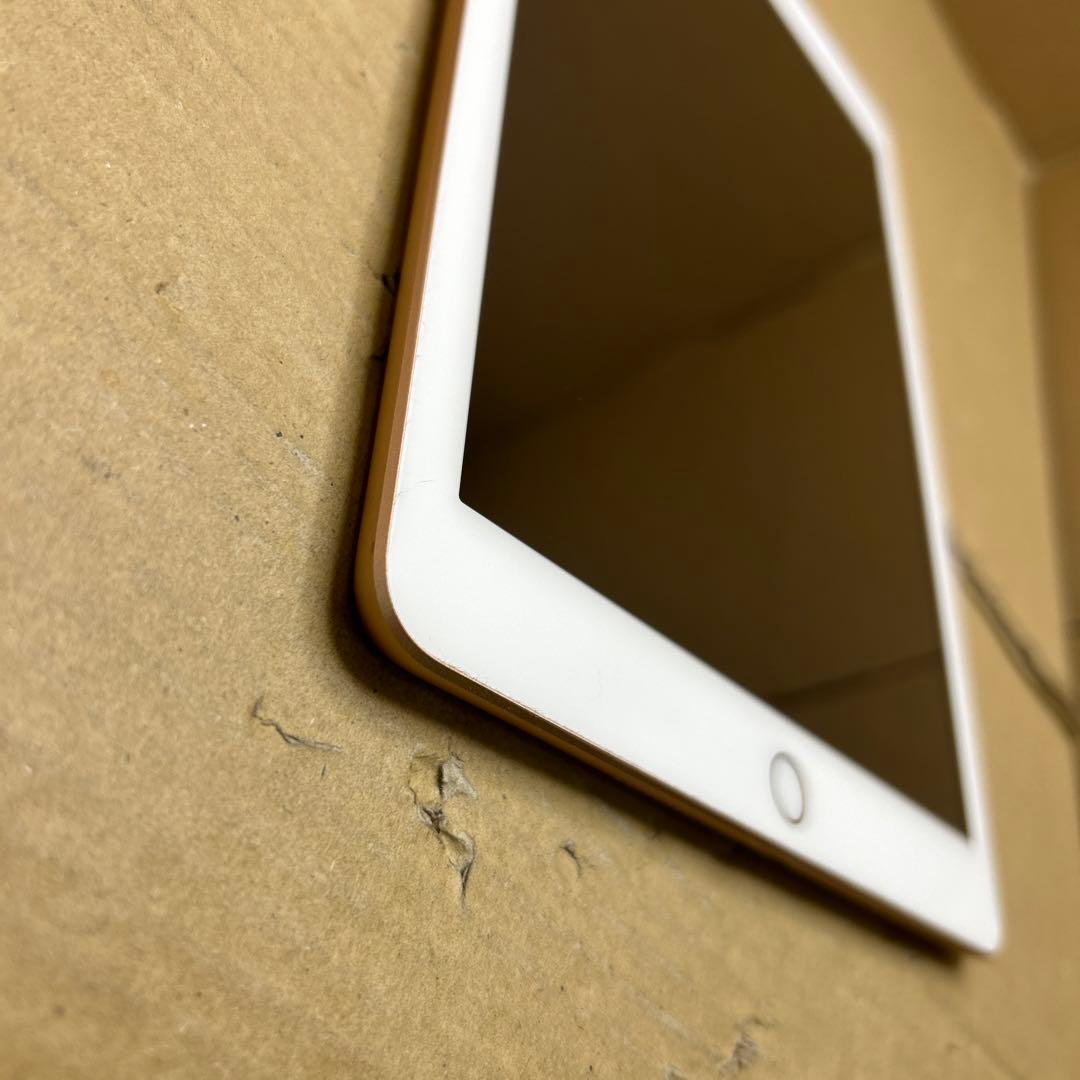 Apple iPad (第６世代) Wi-Fi 32GB ゴールド