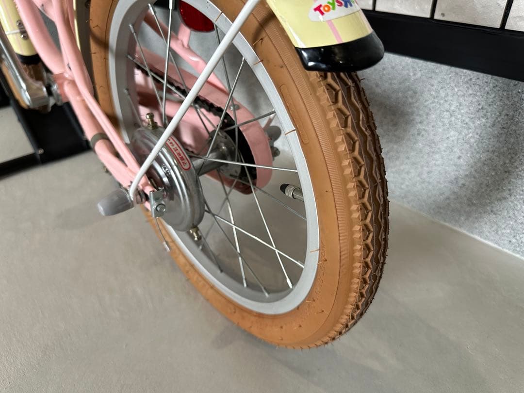 引取限定　16インチ　すみっこぐらし　幼児用自転車