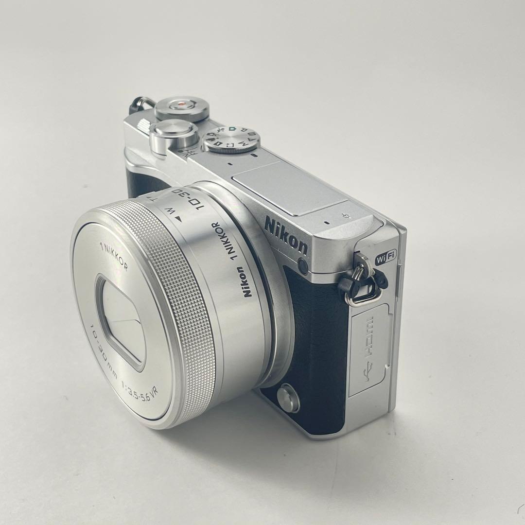 【ショット数200・返品保証】Nikon1 J5 標準レンズキット