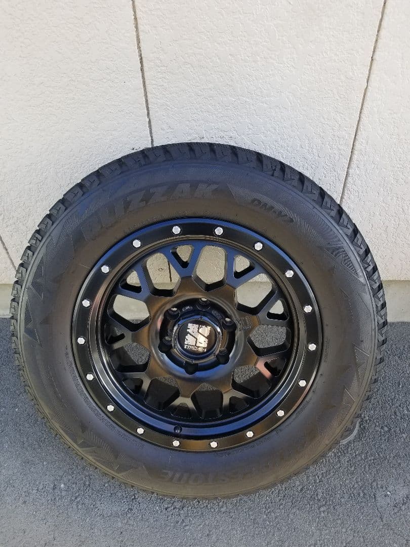 XJ04 265/60R18 DM-V2 ランドクルーザープラド