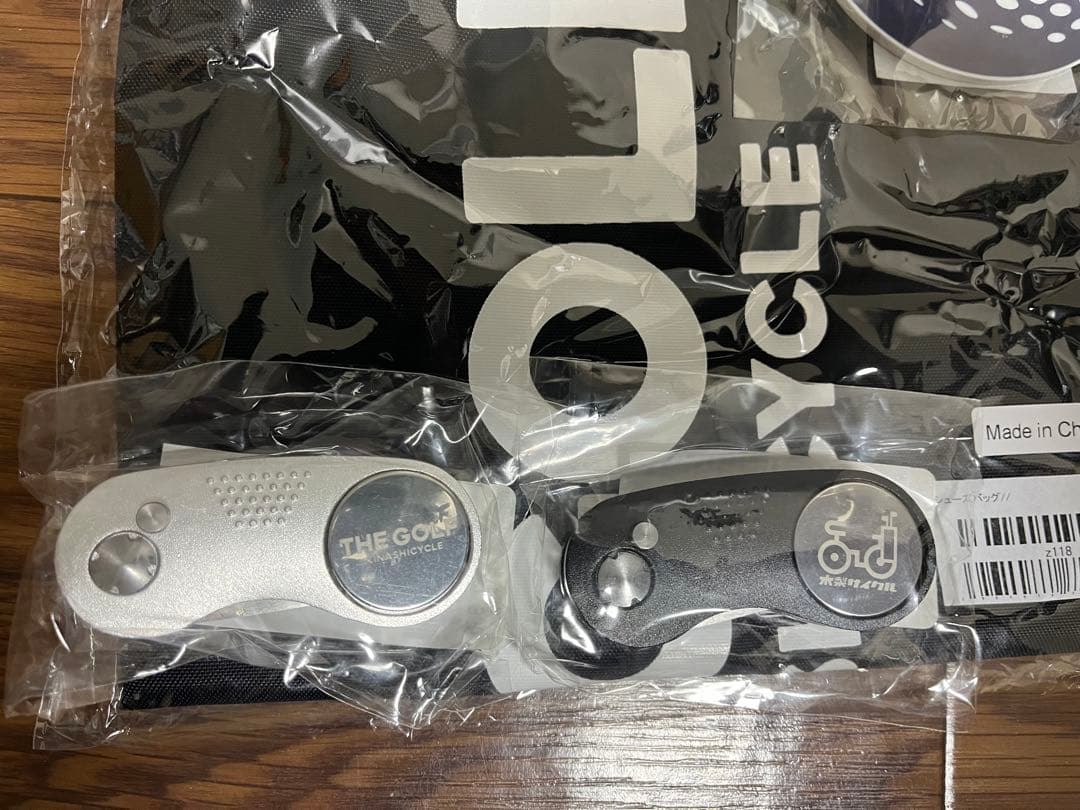 木梨サイクル　ゴルフフォーク、シューズケース、タグ