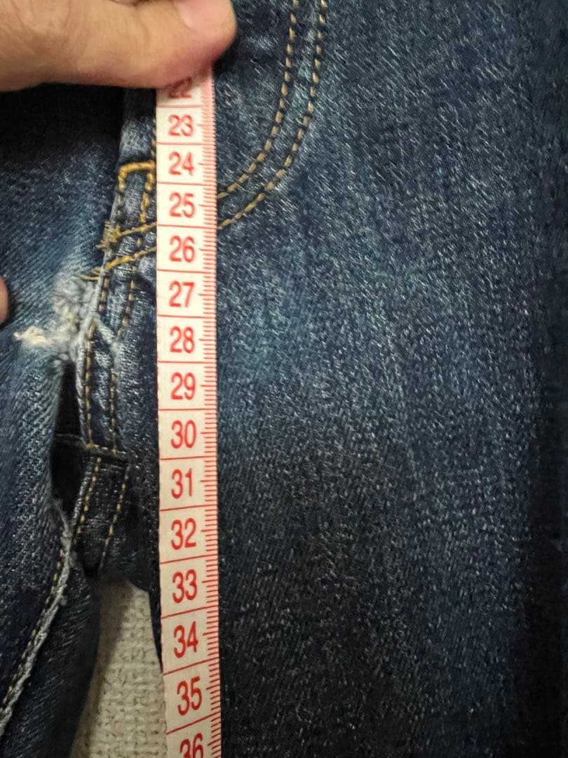 OLD Supreme 赤耳ストレートデニム ダメージあり1