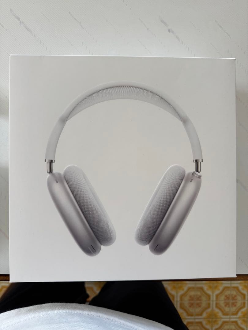 AirPods Max シルバー（Lightning）