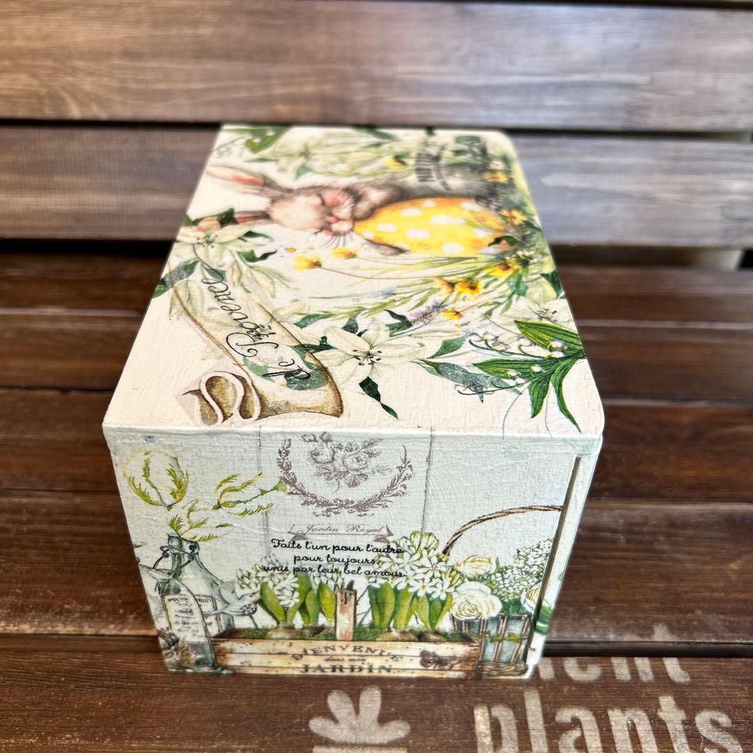 売切れリメイク 木製引き出しボックス グリーンと白い花 黄色いたまごのうさぎさん