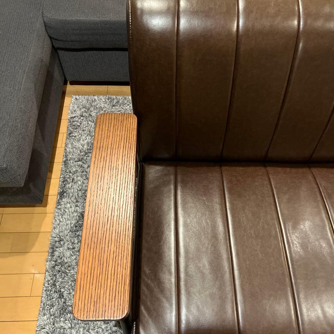 美品　ニトリ　2人掛けソファ 合皮タイプ (ステイン2KD Nシールド DBR)