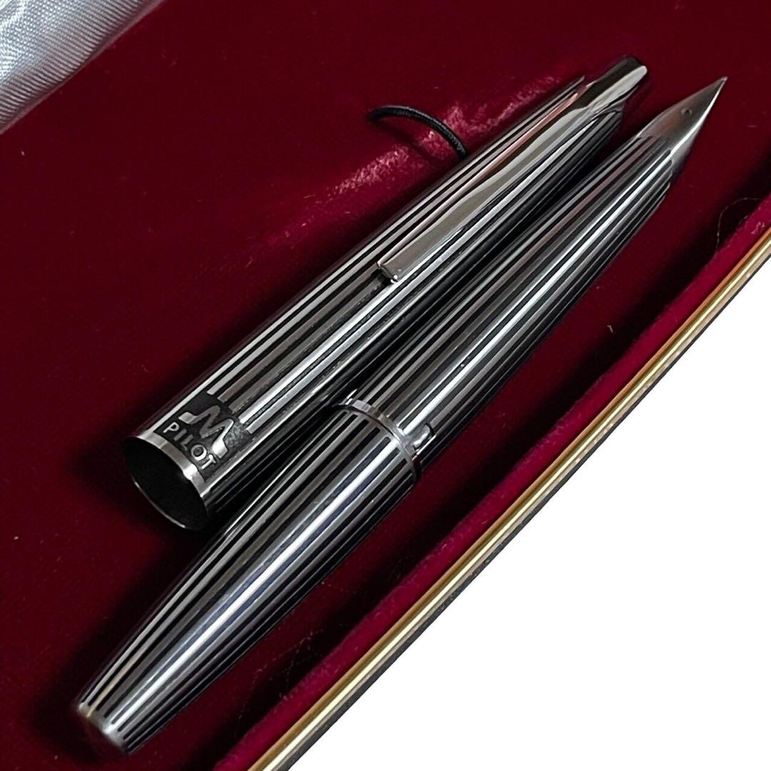 超美品 PILOT パイロット ミュー ストライプ 万年筆 インク付き