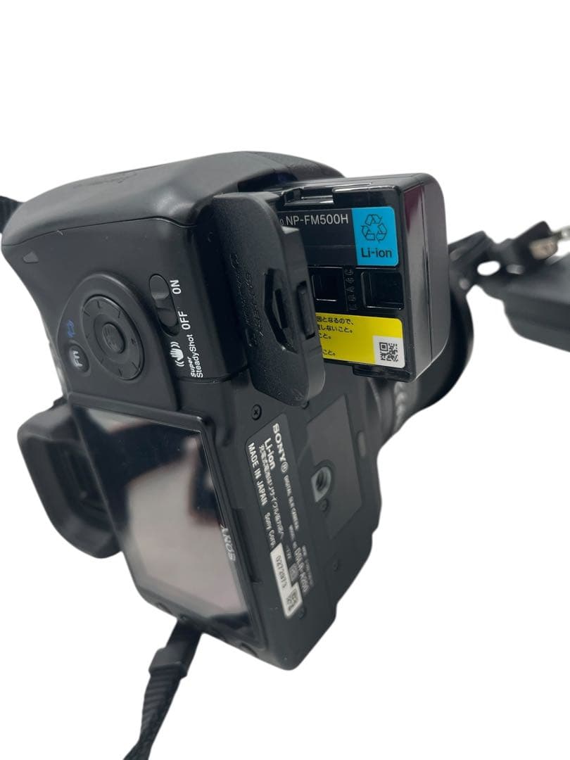 SONY α200 DSLR-A200 デジタル一眼レフカメラ