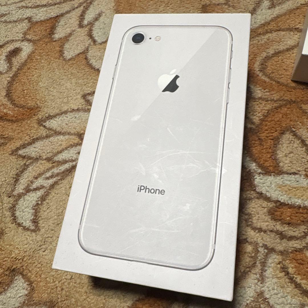 ユ*ン様 Apple iPhone 8 ホワイト 本体 箱付き