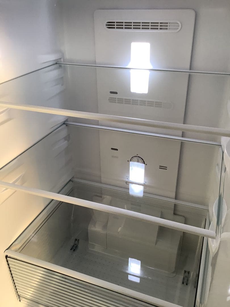 ⭐️2025年製⭐️ シャープ 2ドア冷凍冷蔵庫 SJ-D18P-W 179L★