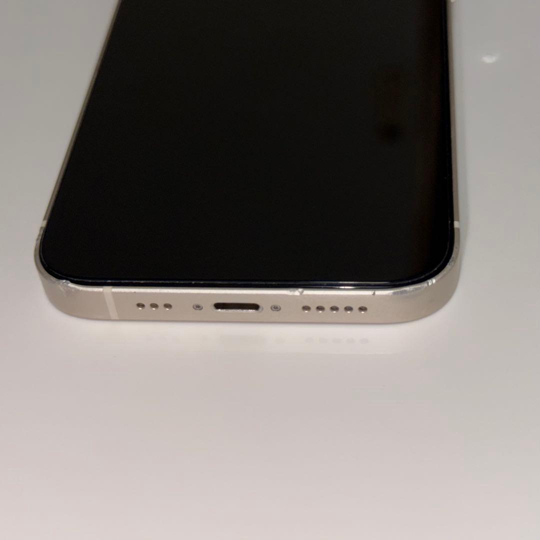 iPhone13 スターライト ホワイト SIMフリー 256GB 64%