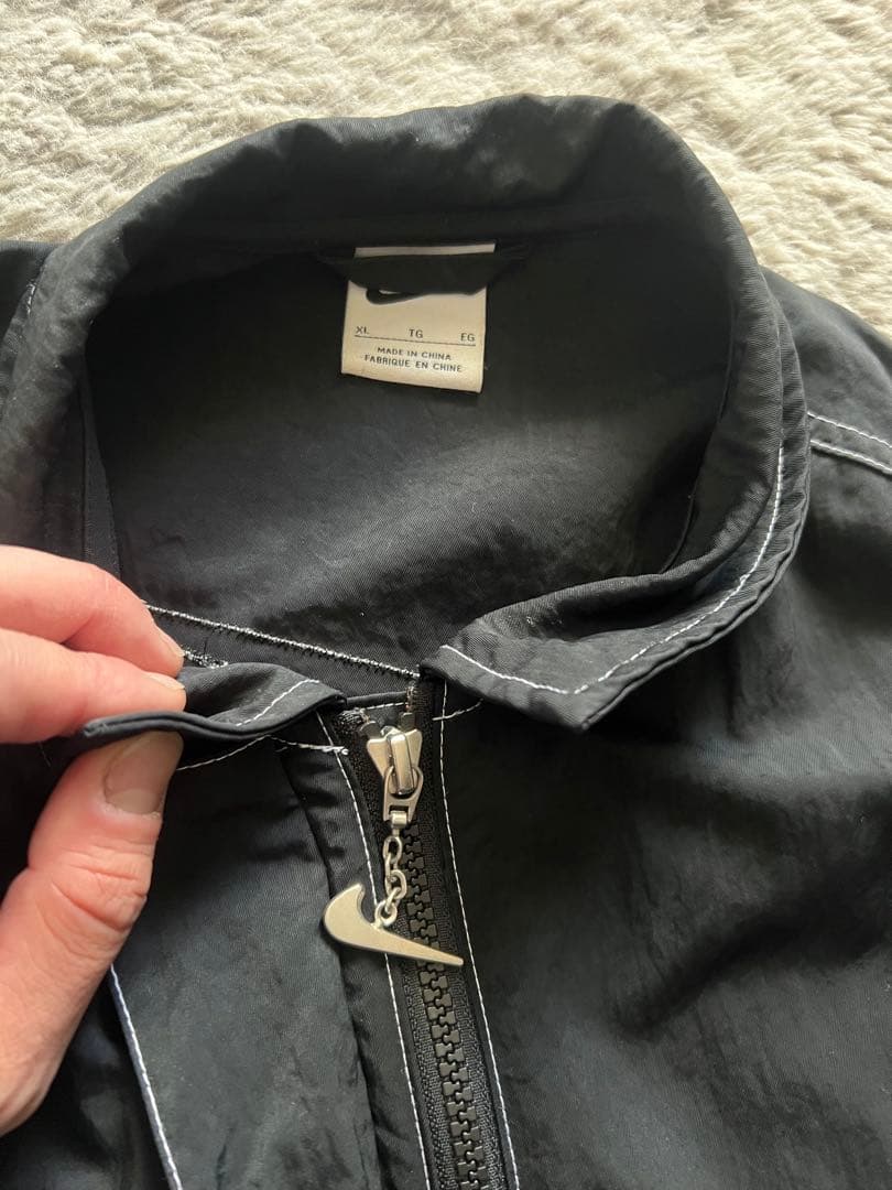 Nike ナイロンジャケット・パンツセット L ブラック　セットアップ