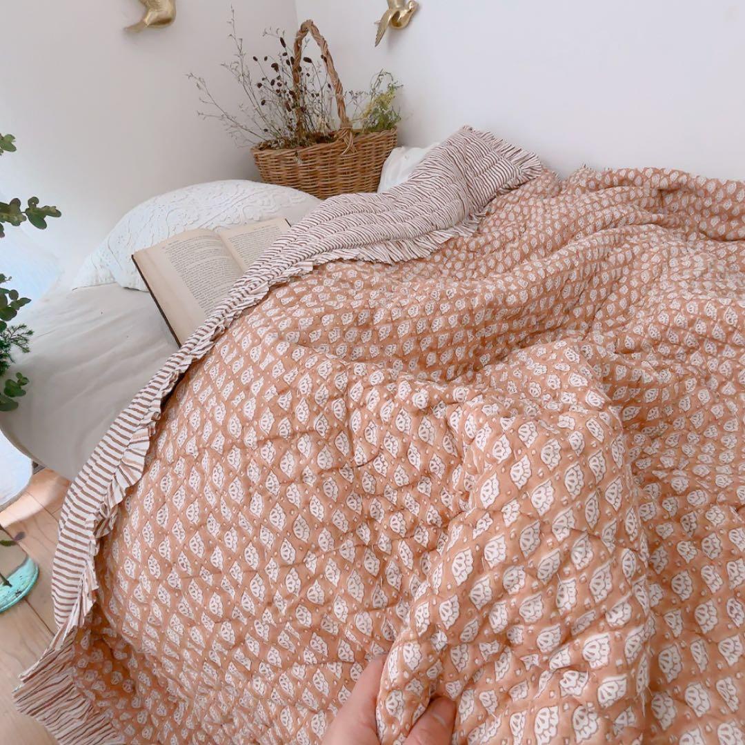 【フリルキルト】ブロックプリントキルト　布団　ソファーカバー　ベッドカバー