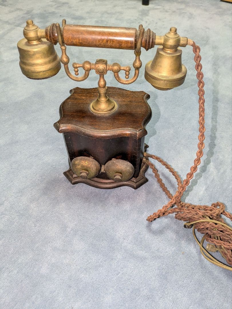 アンティーク電話 木製と真鍮製