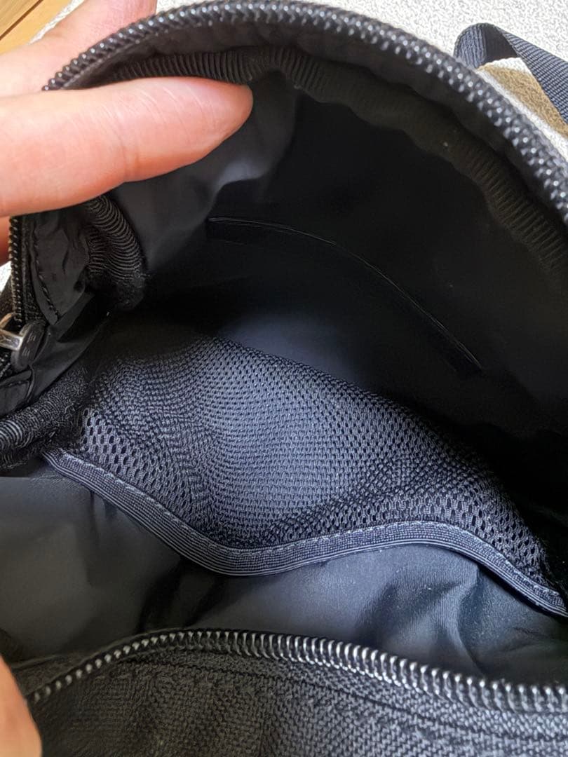 BALENCIAGA ショルダーバッグ 黒