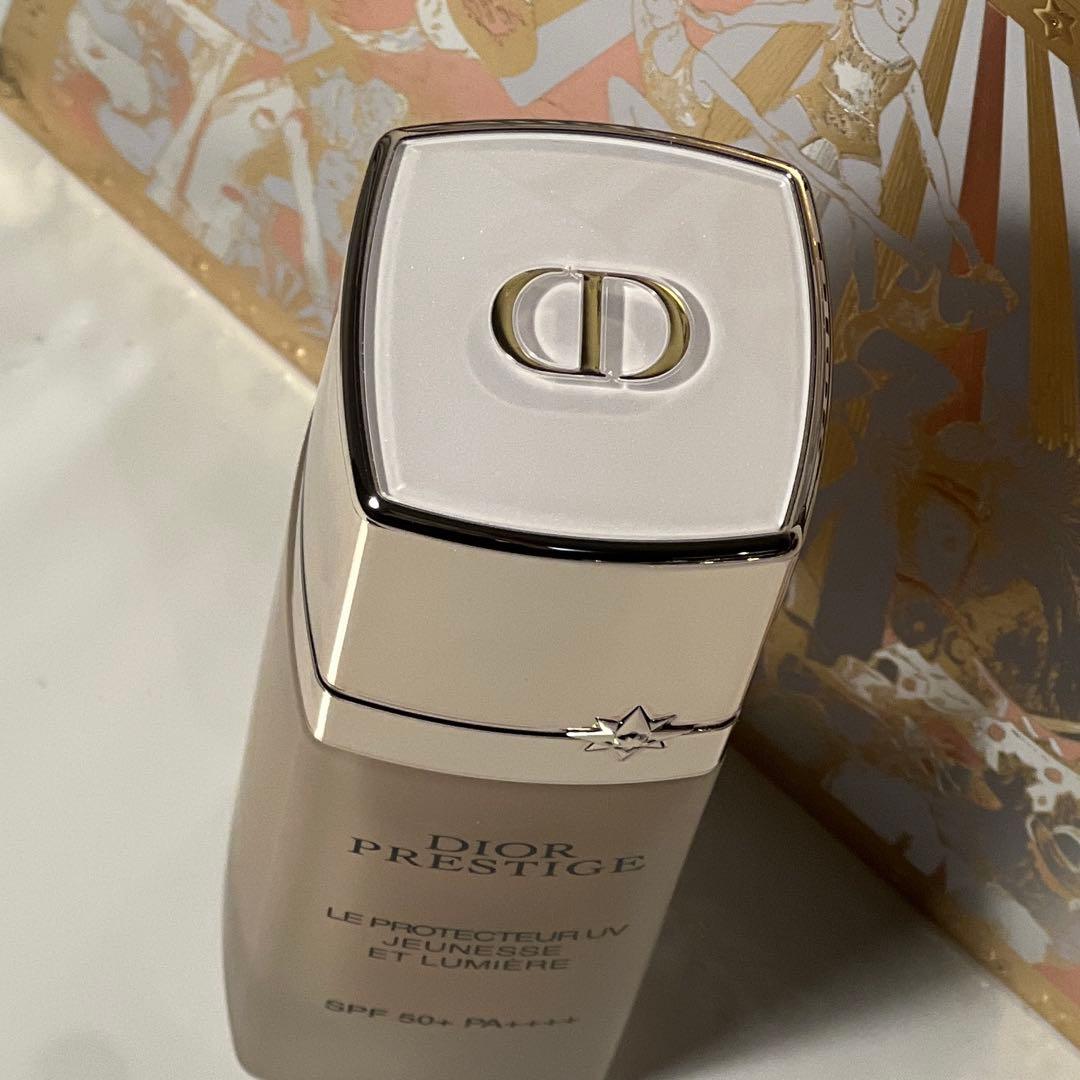 Dior Prestige ホワイトル プロテクター BB 00 30mL