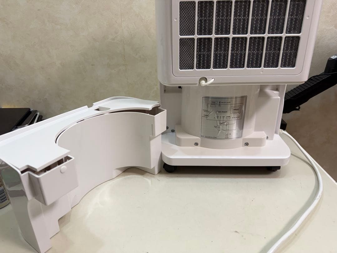 タンスのゲン コンプレッサー式 除湿器 JO06 2024年製