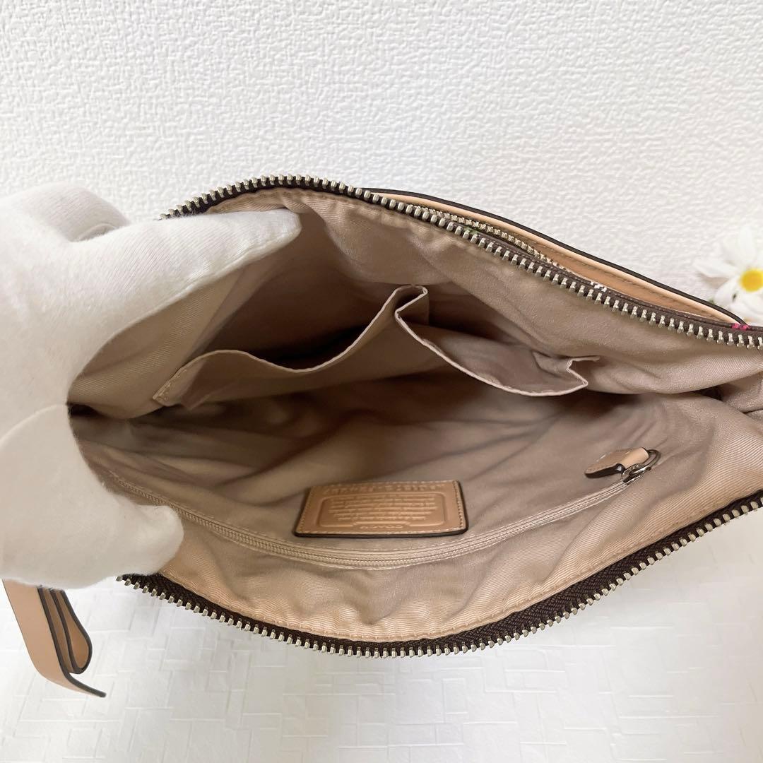 極美品★COACH コーチ ショルダーバッグ 斜め掛け PVC×レザー チャーム