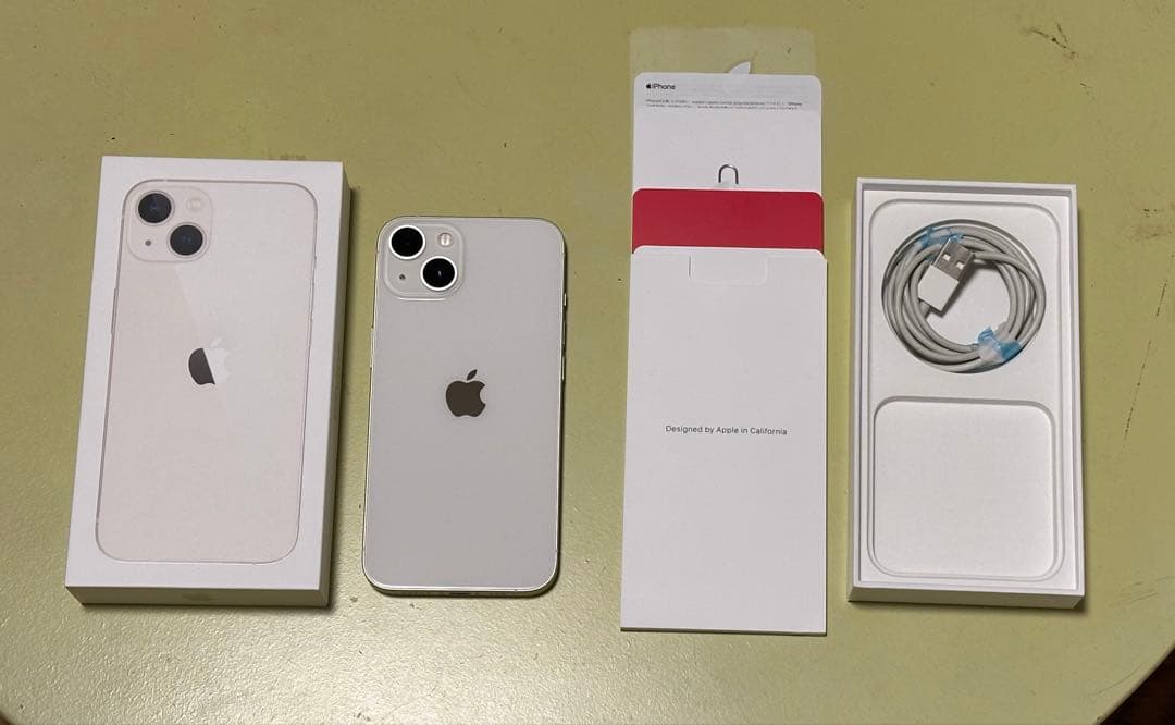 美品✨ iPhone13 スターライト128GB バッテリー純正89%