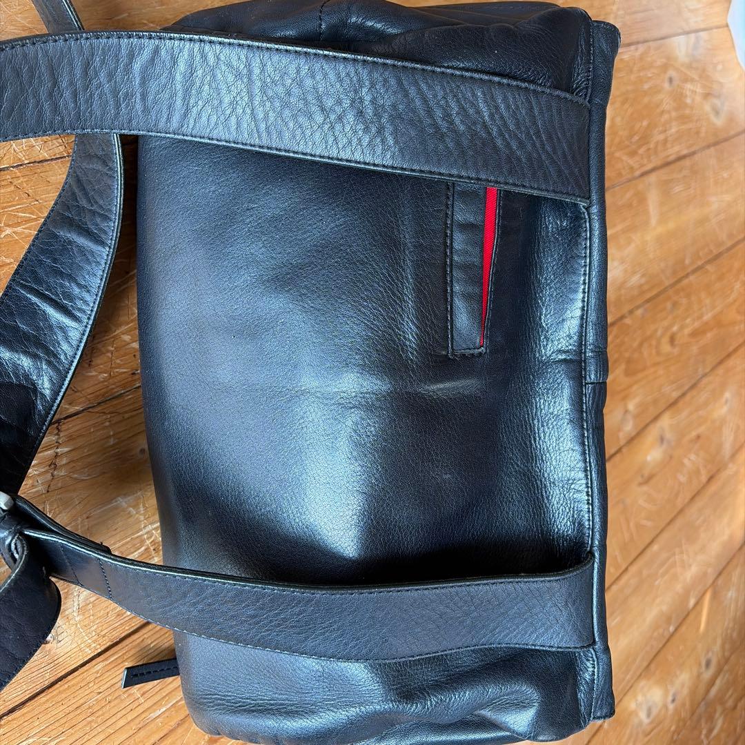 Kawa Kawa カワカワ ボタンバックL