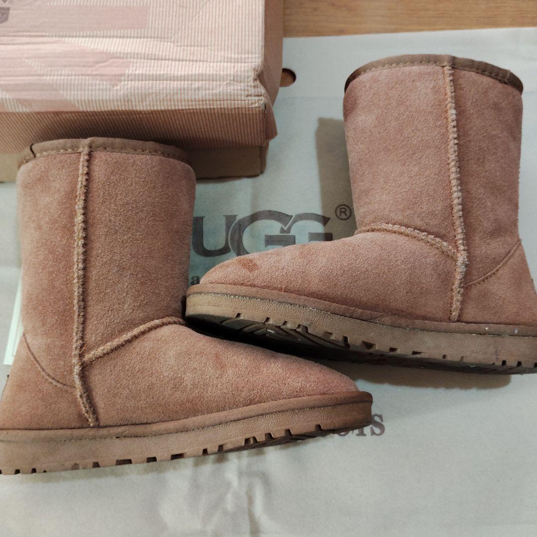 美品UGG ムートンブーツクラッシックショート23㎝