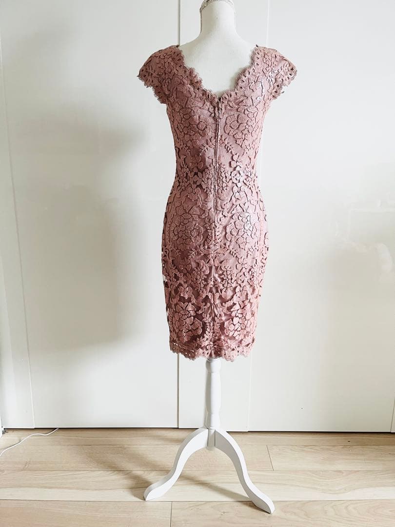 Tadashi Shoji ノースリーブドレス US 2