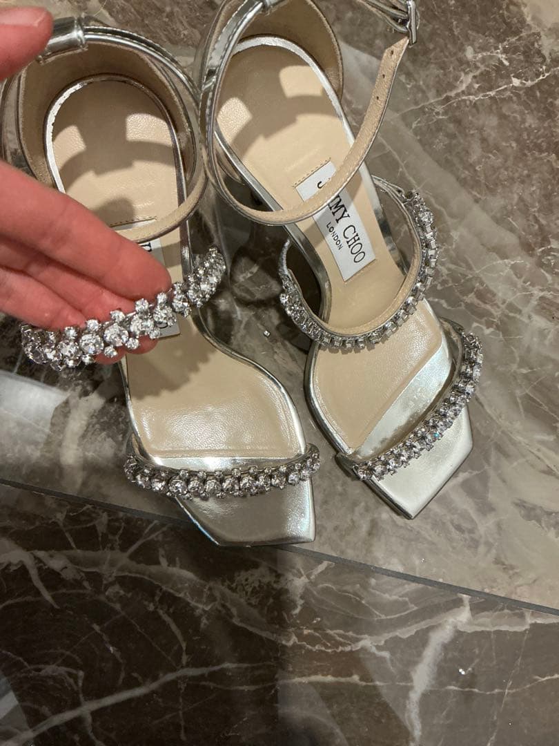 美品　Jimmy Choo シルバーサンダル 35