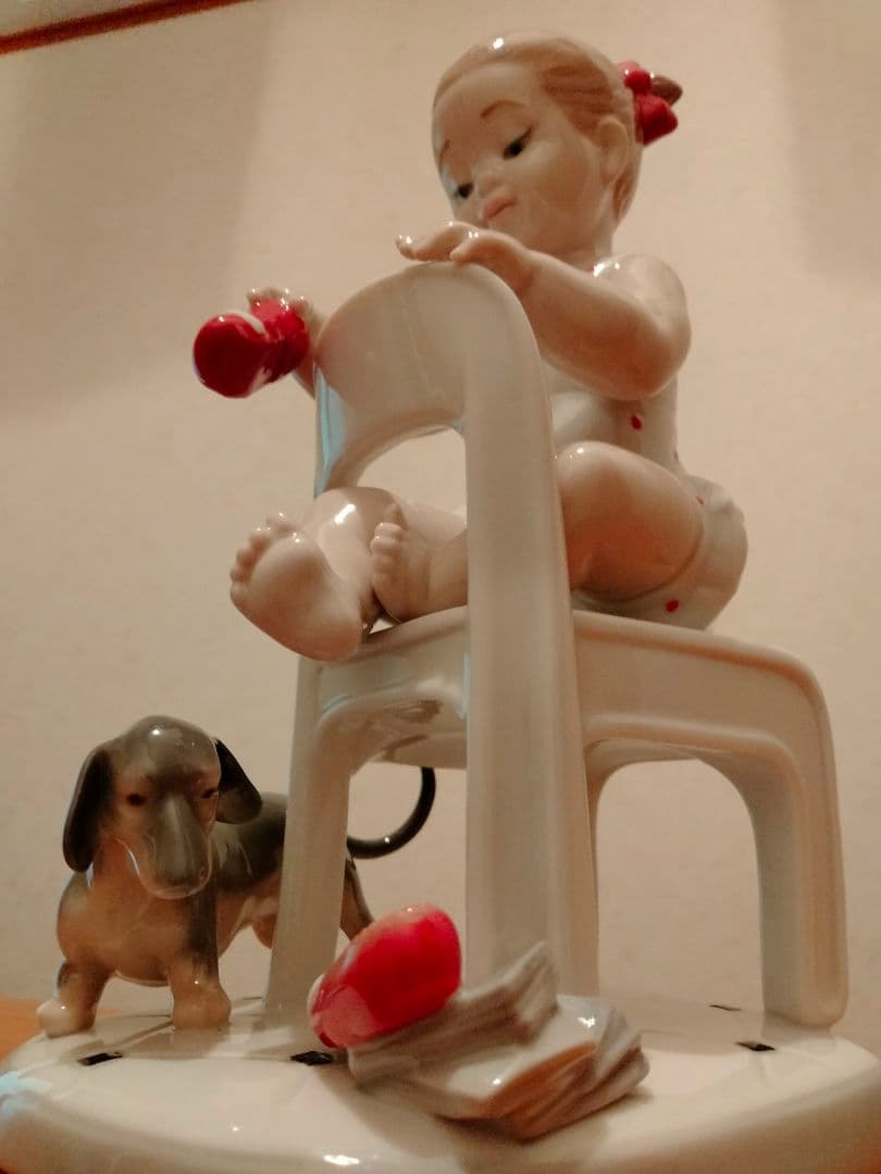 美品 リヤドロ「隠しちゃだめよ！！」