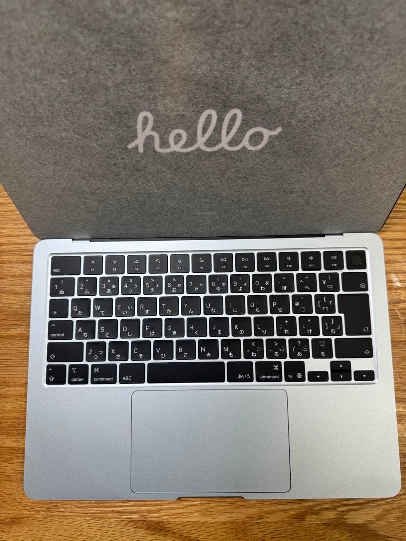 MacBook Air 13インチ M4 16GB 256GB