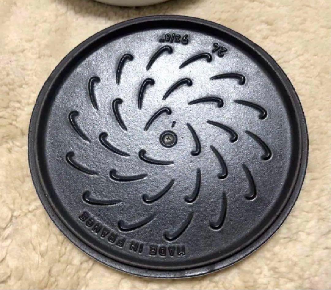 STAUB 両手鍋 ホワイト 24cm　Wa-NABE