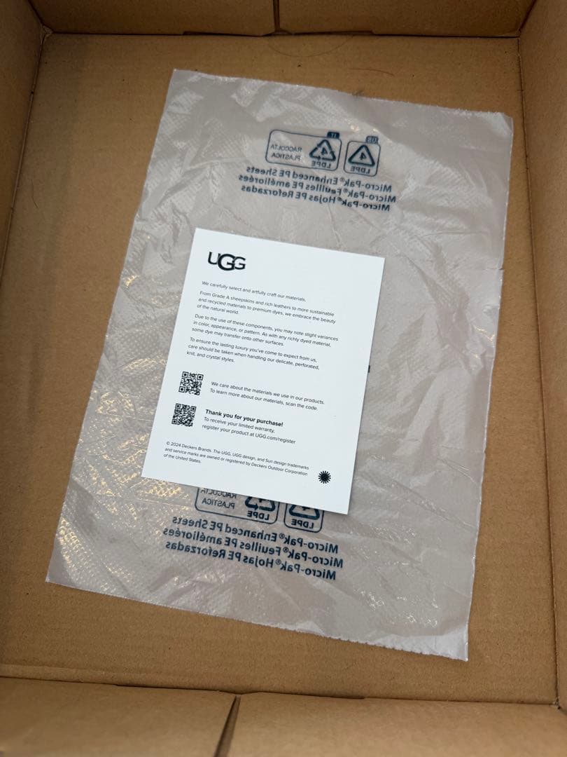 UGG クラシックウルトラミニ　24 新品未使用　ブラック