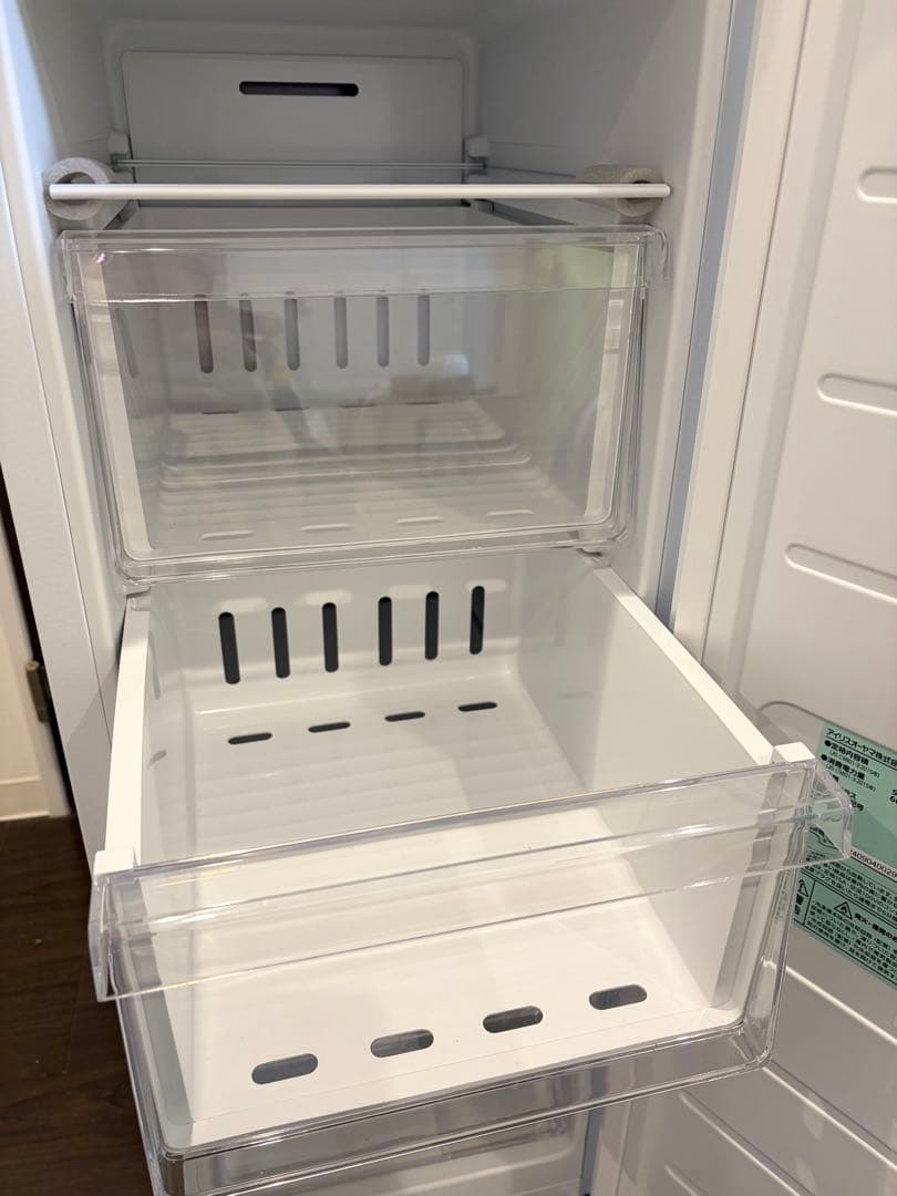 2024年製　アイリスオーヤマ　スリム冷凍庫　80L 極美品IUSN-8A-W