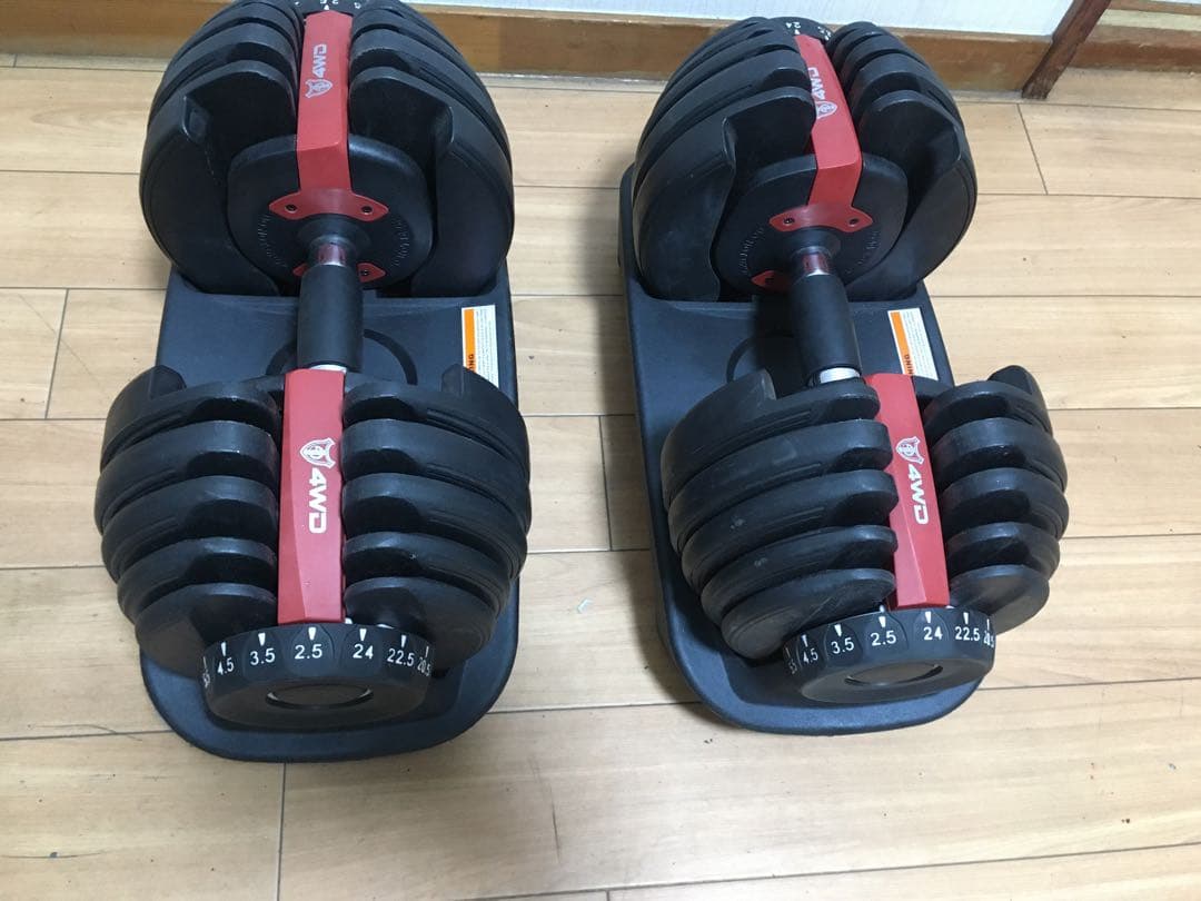 ① 4WD 可変式ダンベル 2.5kg-24kg 1個