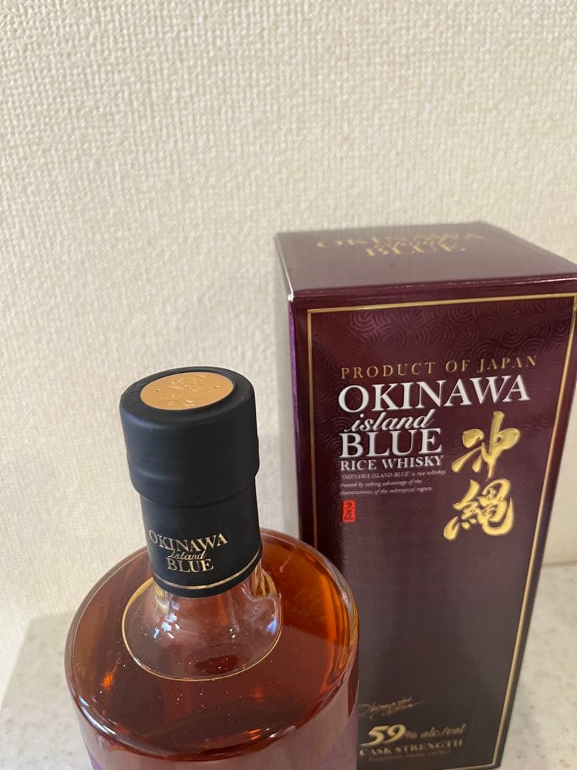 沖縄ブルー　ウイスキー　カスクストレングス59%