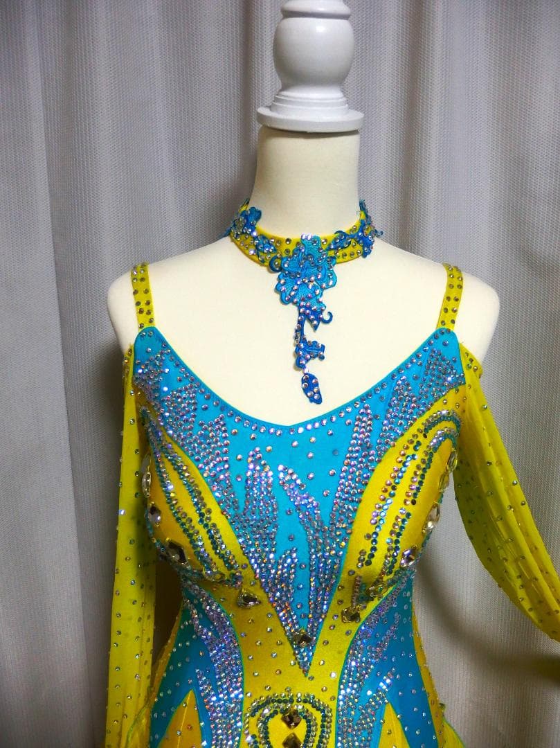 ICHIOKUイチオクの社交ダンス衣装『黄色のドレス』