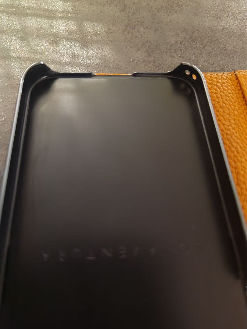 BONAVENTURA iPhone15pro手帳型ケース イエロー